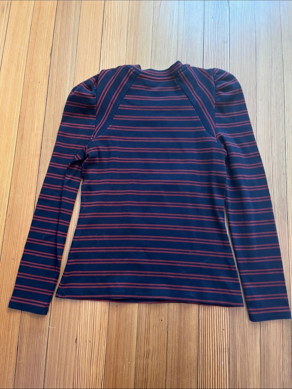 Veronica Beard Delano Striped Top - Picture 7 of 7